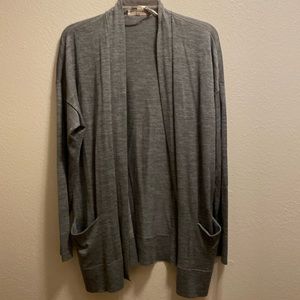 Loft brand women’s large cardigan with front pockets soft gray color